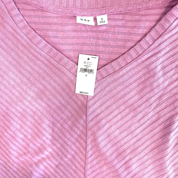 NWT : GAP : Softspun Lightweight Chevron Ribbed Knit Sweater : Lilac : Small - Picture 2 of 5